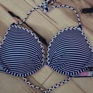 Swim Top 36C